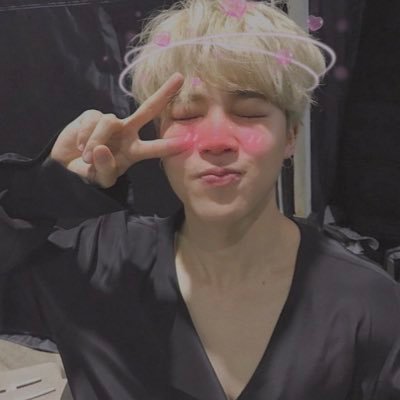 Profile Picture of Kendra (@bangtans__trash) on Twitter