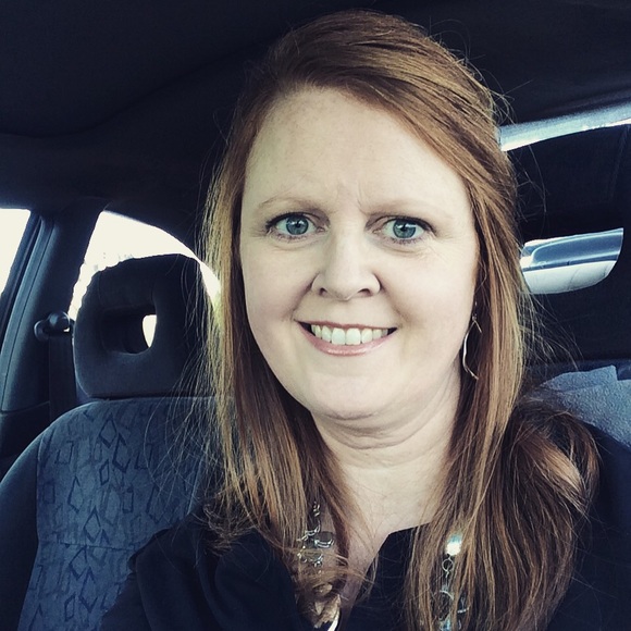 Profile Picture of Kim Culp (@strawb2011) on Poshmark