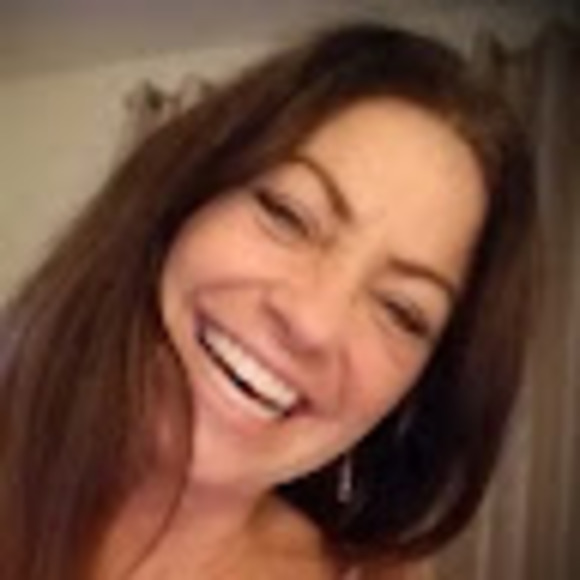 Profile Picture of D. Low (@jagcheetah) on Poshmark