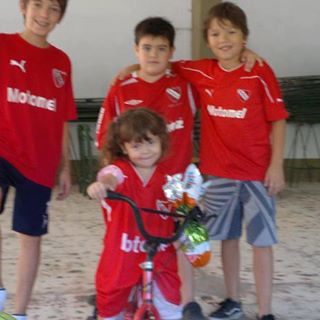 Profile Picture of Claudia Labrador (@claudia.labrador.1) on Facebook