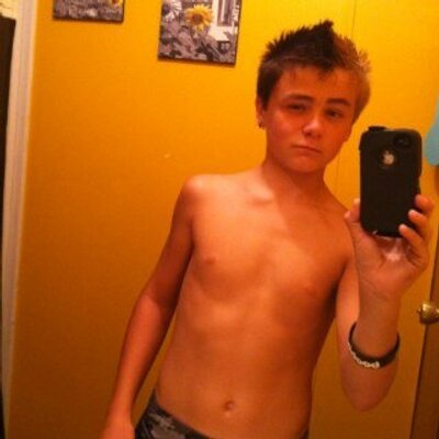 Profile Picture of Aaron Lovell (@aaronlovell120) on Twitter