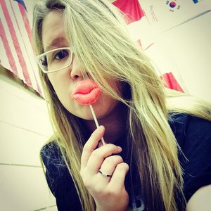 Profile Picture of Jesika (@jwhiteeeey) on Myspace