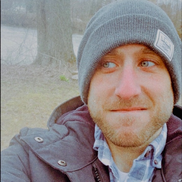 Profile Picture of Bijan Naderi (@bijan_h_naderi) on Poshmark