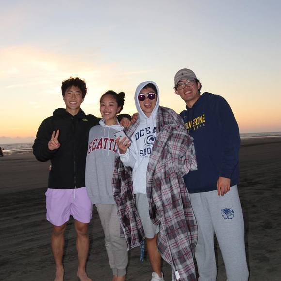 Profile Picture of Minwoo Eom (@minwooeom) on Poshmark