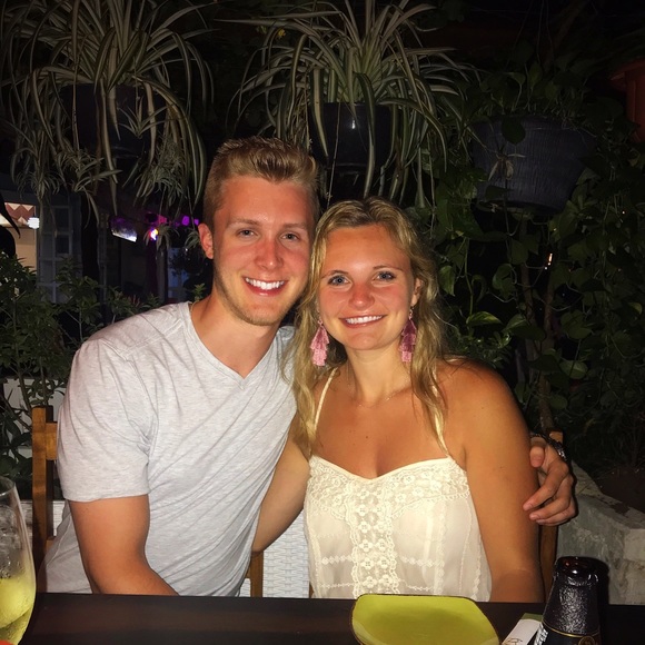 Profile Picture of Cecily Meyers (@cecilymeyers) on Poshmark