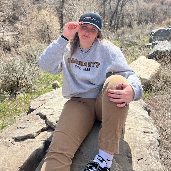 Profile Picture of Julia Boyd (@juliaboyd391) on Poshmark