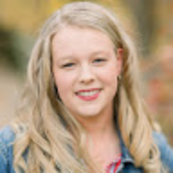 Profile Picture of Madelyn Deister (@tripletgirlmmd) on Poshmark