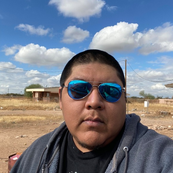 Profile Picture of Richard Carlos (@respup17) on Poshmark