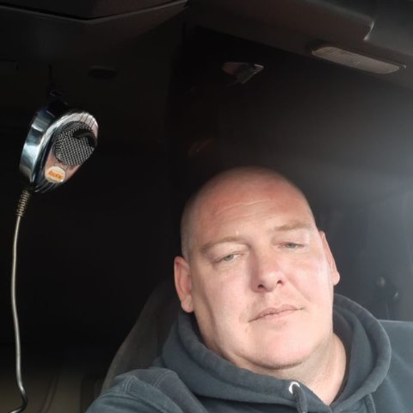 Profile Picture of Barry Peck (@barrypeck) on Poshmark