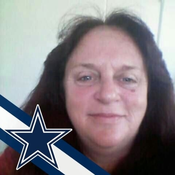 Profile Picture of Robin Peck (@robp1965) on Poshmark