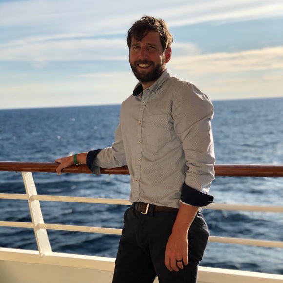 Profile Picture of Jeff Brink (@jeffbrink0607) on Poshmark