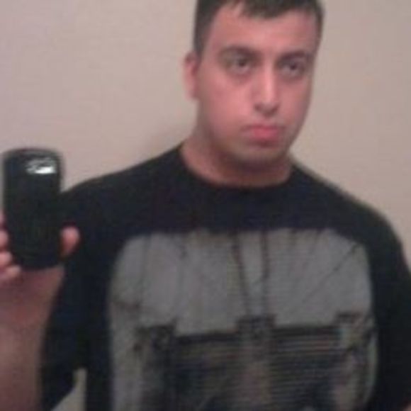 Profile Picture of Julio Lopez (@joeycesar88) on Poshmark