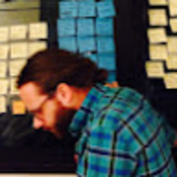 Profile Picture of David Janka (@aknaj) on Poshmark