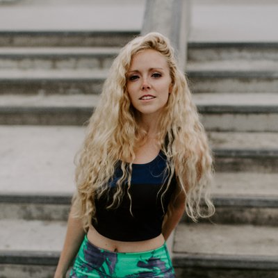 Profile Picture of Molly McNamee (@itsmollyrae) on Twitter