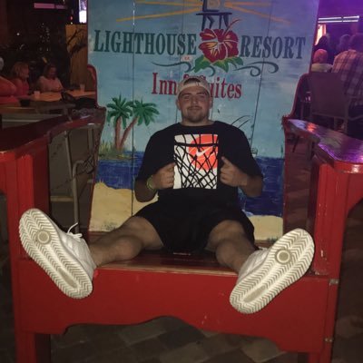 Profile Picture of Karl Smiley (@ksmiles75) on Twitter