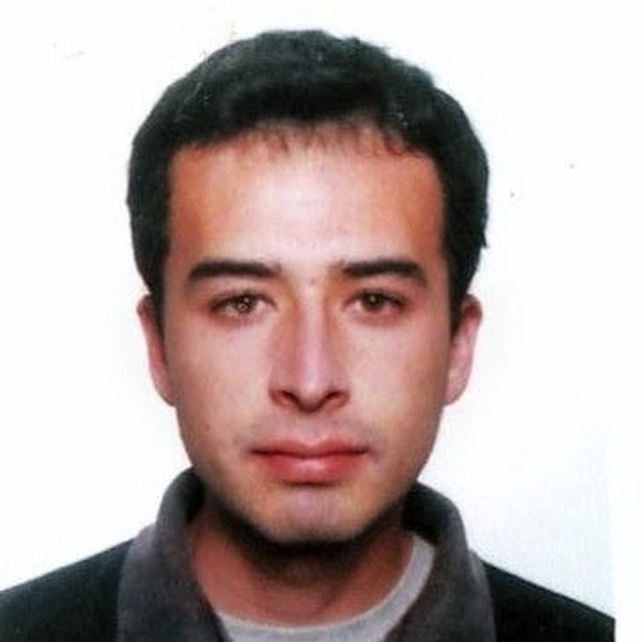 Profile Picture of Walter Gonzalez (@waltergt) on Poshmark