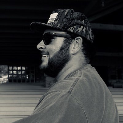 Profile Picture of Carl Bradshaw (@CarlBshawC) on Twitter