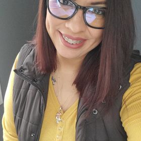 Profile Picture of Veronica Esquivel (@ronijie4) on Pinterest