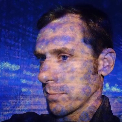 Profile Picture of Chris Hoge (@hogepodge) on Twitter