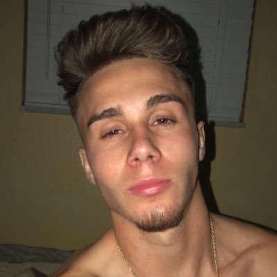 Profile Picture of Amant Deliu (@amantL1) on Twitter