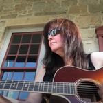 Profile Picture of Carla Bonnell (@carlascanada) on Instagram