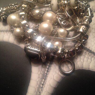 Profile Picture of Bonnie Shanks (@shanks_bonnie) on Twitter