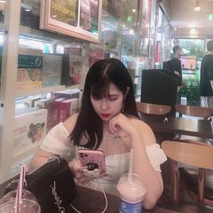Profile Picture of Trần Hoài Vy (@trn.hoi.vy.taobao) on Tiktok
