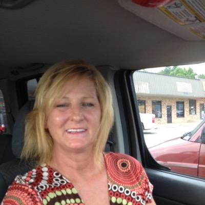 Profile Picture of Lisa Burkhalter (@lburkhalter21) on Twitter