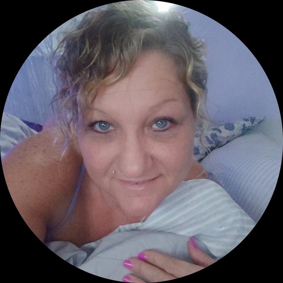 Profile Picture of Christine Chewning (@chriscarver672) on Poshmark