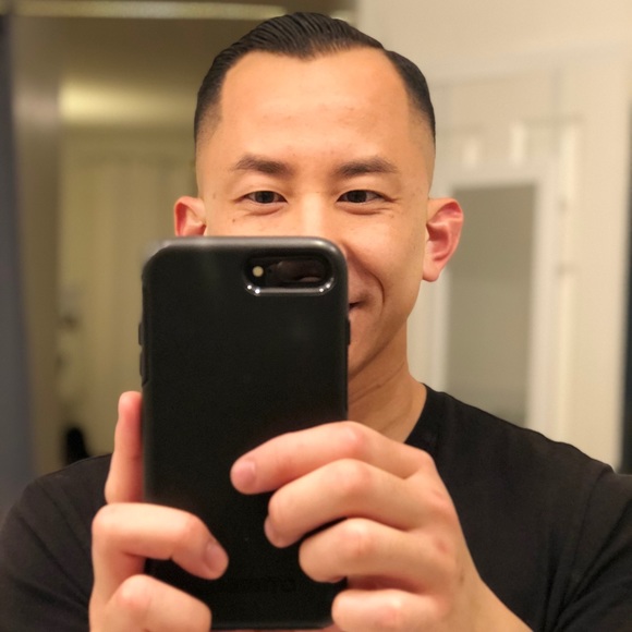 Profile Picture of Andre Nguyen (@nguyendre88) on Poshmark