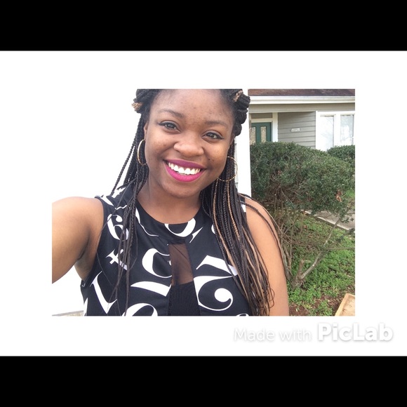 Sydney Jacocks - Poshmark Profile Picture of Sydney Jacocks (@sydinae) on Poshmark