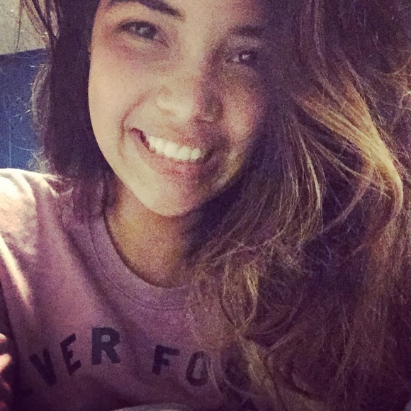 Profile Picture of Tatiana Daluz (@daluztatiana) on Poshmark