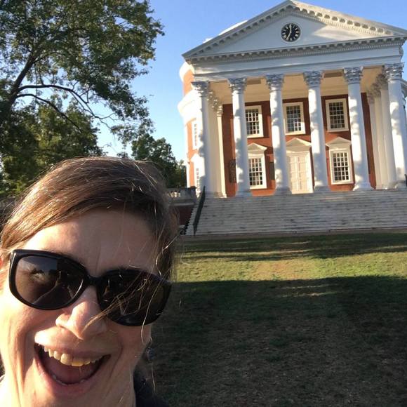 Profile Picture of Paula Wypych (@paulawypych) on Poshmark