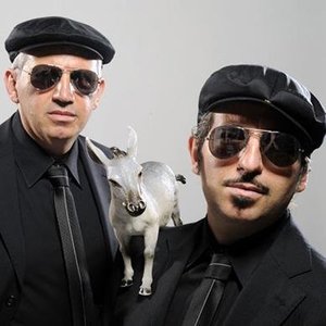 Profile Picture of Calandra & Calandra (@gmfgmf) on Myspace