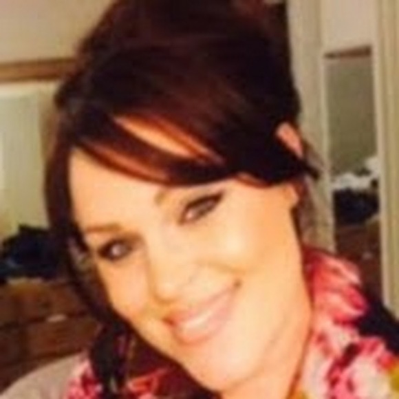 Profile Picture of Meredith Gibson (@meredithgibson) on Poshmark