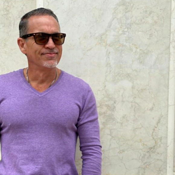 Profile Picture of Luis Plasencia (@plasencialuis) on Poshmark