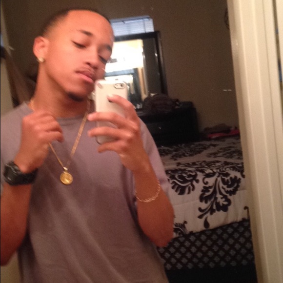 Profile Picture of Reinier Collado (@reixlsom99) on Poshmark