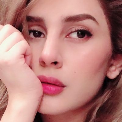 Profile Picture of Kubra Khan Official (@KubraMKhan) on Twitter