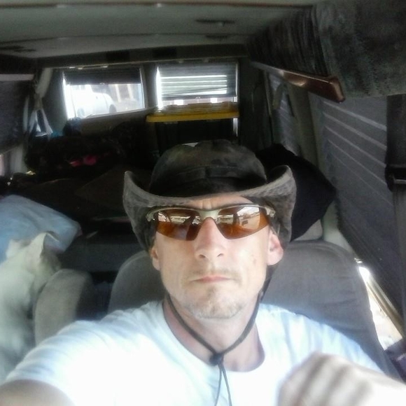 Profile Picture of Damian Hoffman (@ddogg1) on Poshmark