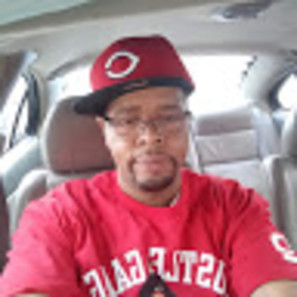 Profile Picture of Harold Jones (@haroldjones674) on Poshmark