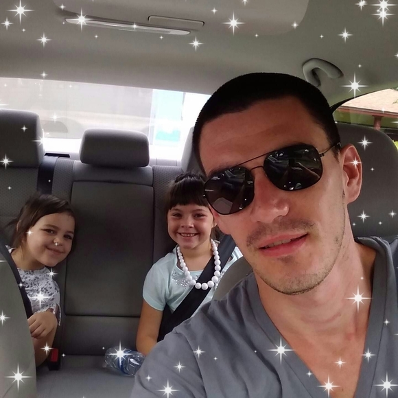 Profile Picture of Ildar Amirov (@funnybone85usa) on Poshmark