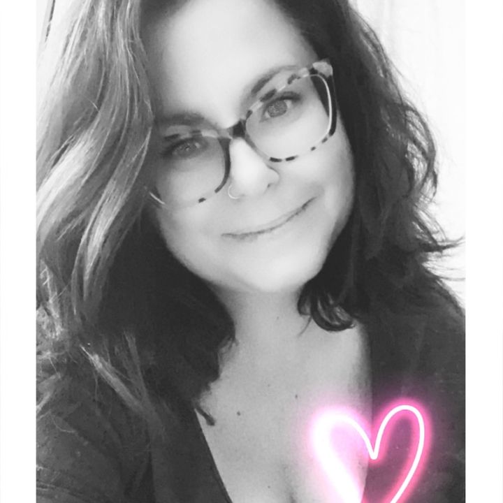 Profile Picture of Elizabeth McNeely (@@lilbititalian) on Tiktok