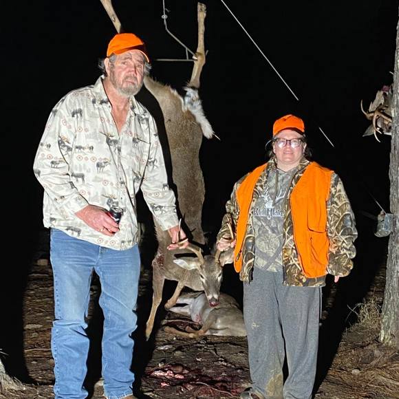 Profile Picture of Chris n jessica Bentz (@jessicabentz81) on Poshmark