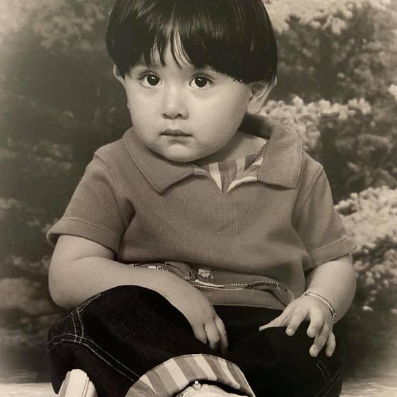 Fabian Segura - Poshmark Profile Picture of Fabian Segura (@fabiansegura) on Poshmark