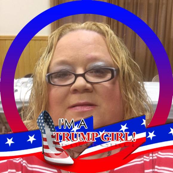 Profile Picture of Kelly Bellezza (@kellybellezza) on Poshmark