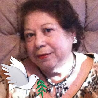 Profile Picture of Julia Contreras (@Julia-Contreras) on Facebook