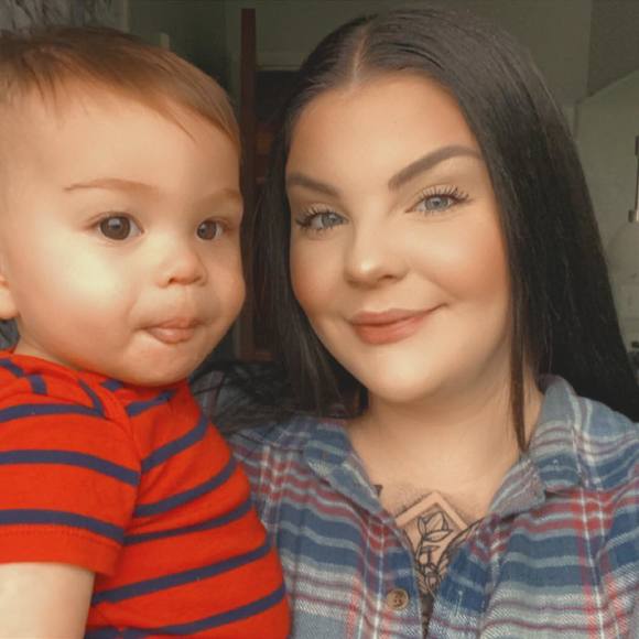 Profile Picture of Kaitlyn Wallaker (@kwallaker) on Poshmark