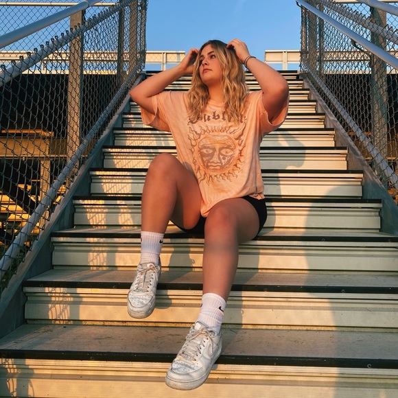 Profile Picture of Mckenzie Boscoe (@kenzie4903) on Poshmark