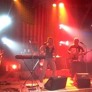 Profile Picture of Jennifer Lynn Handling And Revolution (@jenniferhandlingmusic) on Myspace