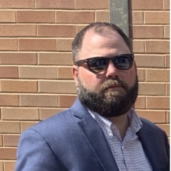 Profile Picture of Matthew Keyes (@keyes_matthew) on Poshmark